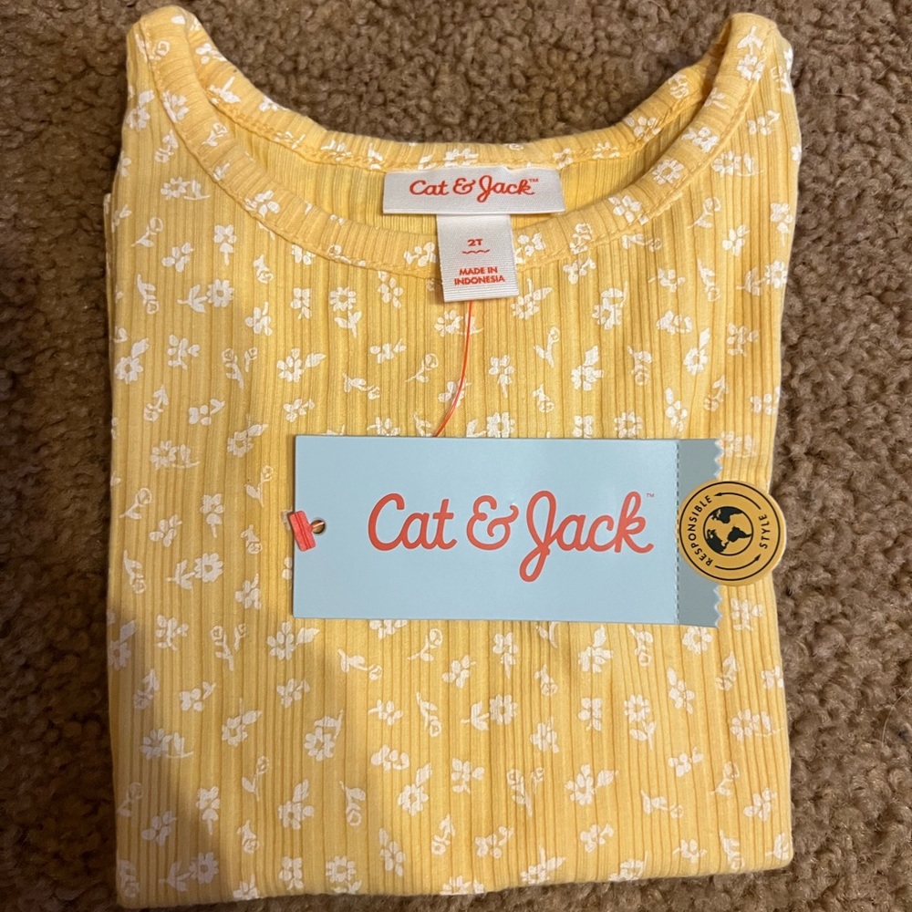Cat & Jack yellow flower girls T-shirt 2T